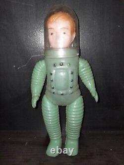 Vintage Rare Lot 1960s Astronanaut Space Men Blow Mold 5 Figure Set