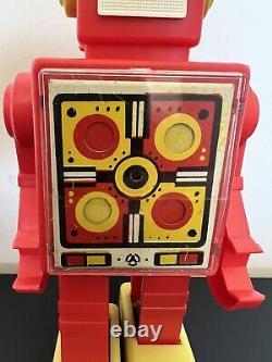 Vintage Rare Old RUSSIAN USSR Robot Space Toy Wind Up Soviet Union POGOT WithKey