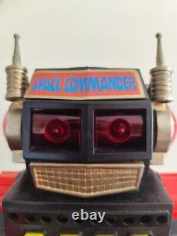 Vintage Rare Old Space Commander Robot Battery Operated