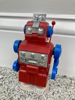 Vintage Red/Blue Aoki Cragstan Shaking Robot Wind-Up Space Toy Japan Mechanical