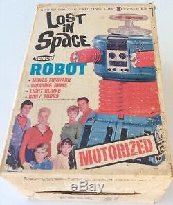 Vintage Remco Lost In Space Robot + Box 1966 Motorised