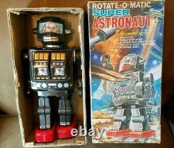 Vintage Rotate-o-Matic Super Astronaut Robot Space Tin Toy Horikawa SH Japan