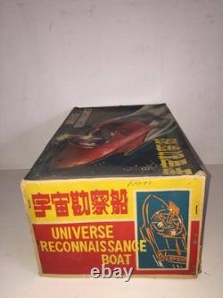 Vintage SPACE RECONNAISSANCE BOAT Ship 12 Tin B/O Toy MIB Made in China ME 769