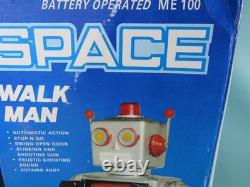 Vintage SPACE WALK MAN ME 100 Robot 12 Tin Toy Figure RED with Box Does NOT Power