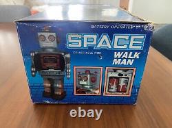 Vintage SPACE WALK MAN Robot 12 Tin Toy Figure RARE RED With Box