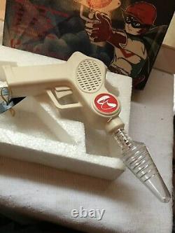 Vintage Si Fi Space Ray Gun