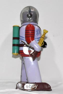 Vintage Space Commando Robot Tin Toy Wind Up in Original Box Working with Key