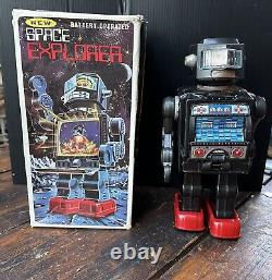 Vintage Space Explorer Tin TOY ROBOT by Horikawa Japan in original box 1960's