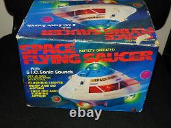 Vintage Space Flying Saucer Battery Operated Toy Boxed Ultra Rare