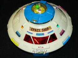 Vintage Space Flying Saucer Battery Operated Toy Boxed Ultra Rare