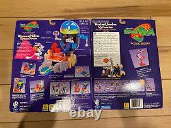 Vintage Space Jam Lot 1996 HOUSE OF SLAM SPACE DOME & Jordan Sylvester Figs