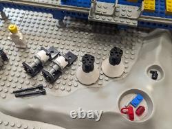 Vintage Space LEGO Beta I Command Base # 6970 (1980)