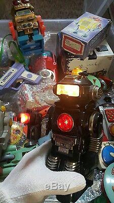 Vintage Space Robot Toy Made In Japan Adjustable Level Batt. Operated Original