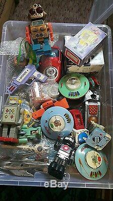 Vintage Space Robot Toy Made In Japan Adjustable Level Batt. Operated Original