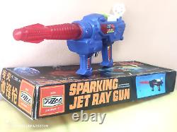 Vintage Space Sparking Jet Ray Gun Pf 2009 Toy Friction Powered Orig. Box China
