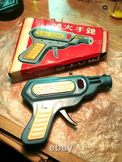 Vintage Space Sparking Jet Ray Gun Pf 2009 Toy Friction Powered Orig. Box China