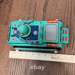 Vintage Space Tank ME 091 Gyro Action Tin Litho Robot Sci Fi Beijing Toy 9.5 in
