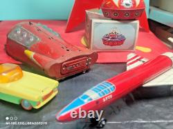 Vintage Space Toy China Me 068 Airship Astronef Flying Sauser Orig. Box + Remote