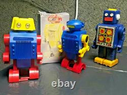 Vintage Space Vulture Toy Battery Oper. 4x1.5v R6 Mladost Bulgaria Original Box