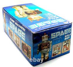 Vintage Space Walk Man ME 100 Tin Robot Battery Operated China withBox