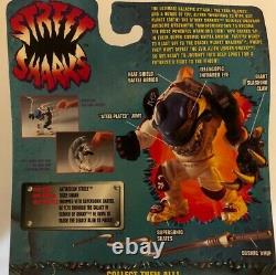 Vintage Street Sharks, Space Force, BattleClaw Streex, # 16561, NOS 1996