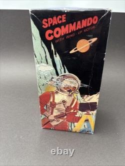 Vintage Style Space Commando Tin Toy Robot MS 404 Wind Up Walking Spaceman Box
