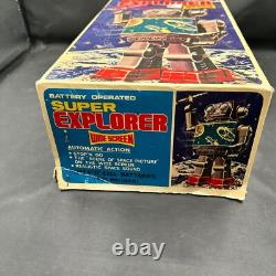Vintage Super Explorer Robot Battery Operated Wide Screen Space Toy in Box SJM