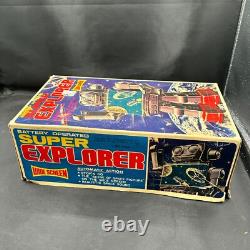 Vintage Super Explorer Robot Battery Operated Wide Screen Space Toy in Box SJM