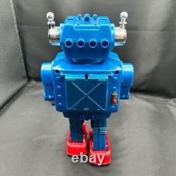 Vintage Super Explorer Robot Battery Operated Wide Screen Space Toy in Box SJM