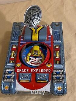 Vintage Tin Friction Space Explorer Toy Japan Space Toy aq-50