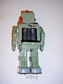Vintage Tin Metal Space Walk Man Space Merchant ME 100 Toy Robot New In Box