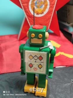 Vintage Toy Robot'pogot' Space Program Soviet Era Cccp Ussr Wind Up + Key Alien