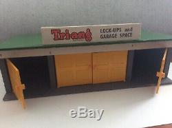 Vintage Tri-ang Toys Lock Ups And Garage Space Timber Plastic Spot On Diecast