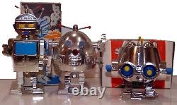 Vintage USSR Soviet Plastic Windup Toy Robots Space Toy Bulgarian