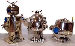 Vintage USSR Soviet Plastic Windup Toy Robots Space Toy Bulgarian