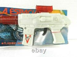 Vintage V Visitor Space Gun Pistol 1980's Rare