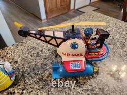 Vintage WORKING 1968 Marx Moon Creature Tin Wind Up Toy #942 and Helicopter