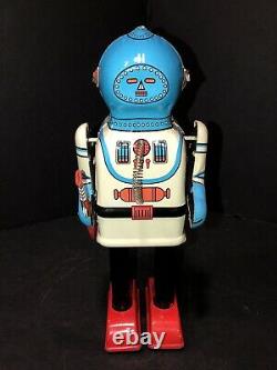 Vintage Wind-up Robot Tin Tom Toy Inter Planet Space Captain Japan Wow 7th Made