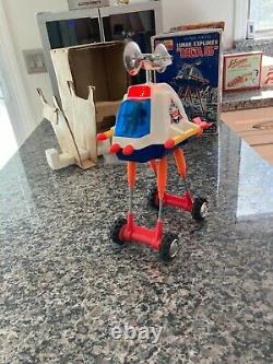 Vintage Yonezawa Battery Operated Delta 55 Lunar Explorer Space Toy Working