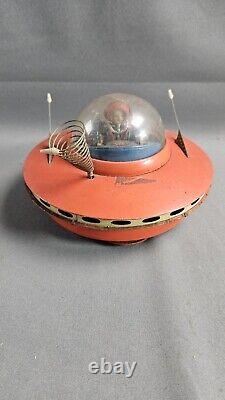 Vintage Yoshiya Flying Saucer With Space Pilot Tin Litho Toy Tested Working