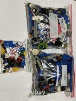 Vintage lego lot space. Figures Parts And Pieces. V02