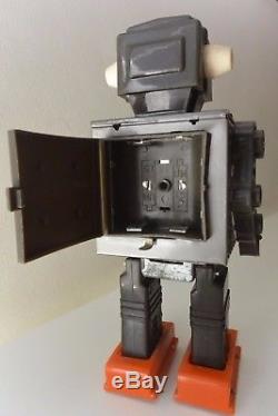 Vintage space toy robot Space Scout Made in Japan Horikawa tin