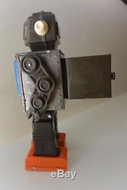 Vintage space toy robot Space Scout Made in Japan Horikawa tin
