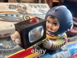 Vintage working Tin Litho/box ME777 Televiboat Space Toy. Made In China 1970s