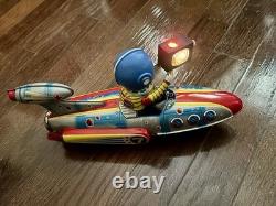 Vintage working Tin Litho/box ME777 Televiboat Space Toy. Made In China 1970s