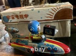 Vintage working Tin Litho/box ME777 Televiboat Space Toy. Made In China 1970s