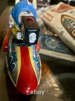 Vintage working Tin Litho/box ME777 Televiboat Space Toy. Made In China 1970s