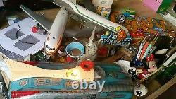 Vntg. Space Commander Ship Tin Toy Vehicle Batt. Oper. China Old Me 325 Me 769