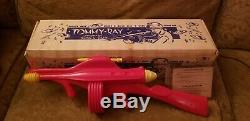 Vtg 1953 Plastic TOMMY RAY Automatic SPACE GUN with Box Great Cond. With orig instr