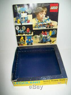 Vtg Lego Vintage Classic Space Supply Station # 6930 / COMPLETE with Box